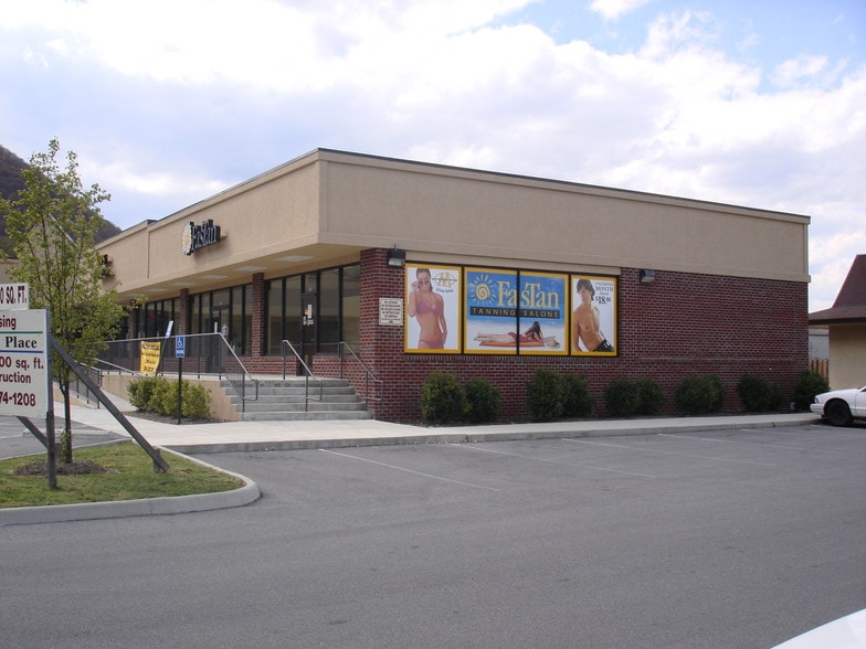 More Photos Of 2155-2177 Bennington St SE, Roanoke Freestanding For Lease