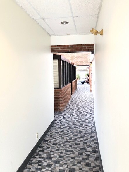 More Photos Of 204 McCollum St, Laramie Medical For Lease