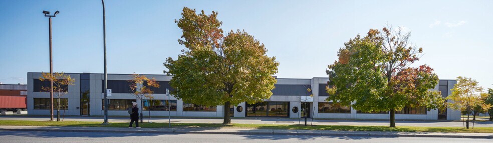 More Photos Of 3071-3075 Rue Louis-A.-Amos, Lachine Warehouse For Lease