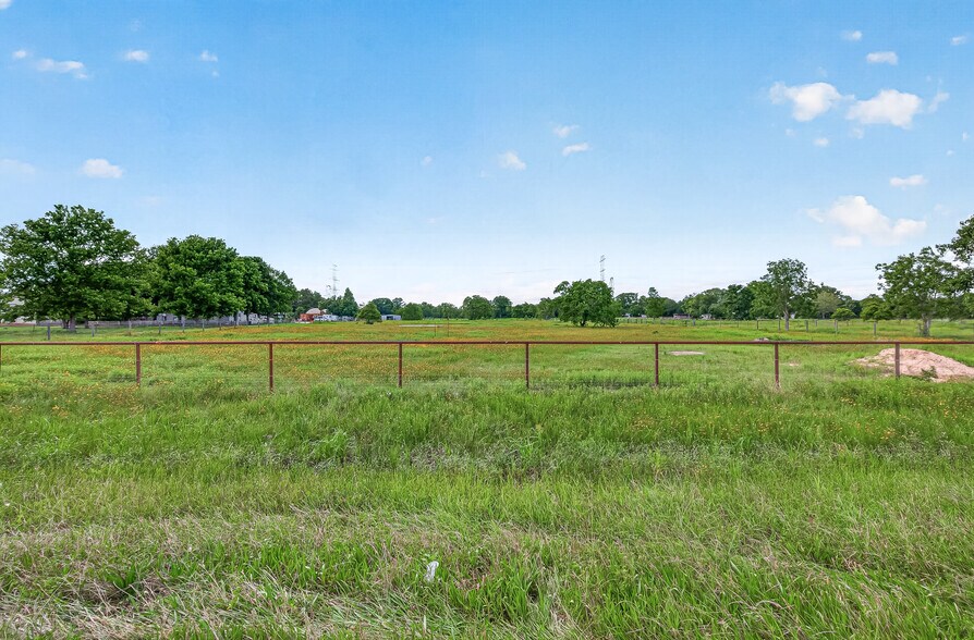 More Photos Of 0 FM 1994 Road, Guy Land For Sale
