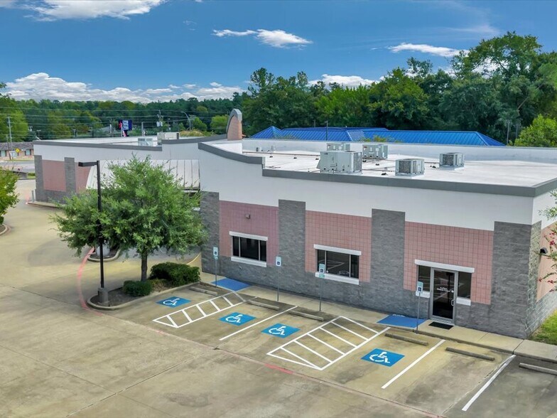 Primary Photo Of 700 S John Redditt Dr, Lufkin Medical For Lease