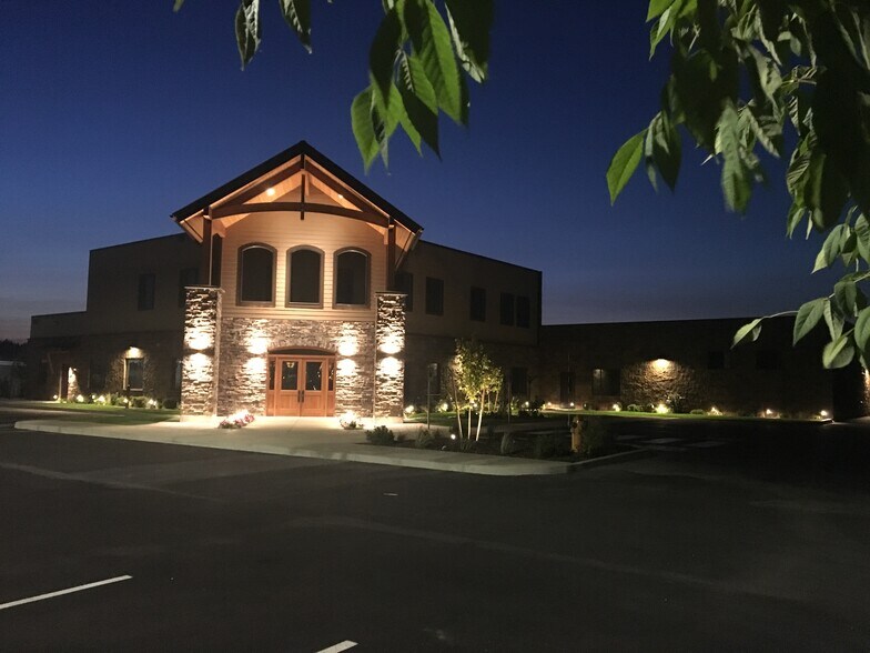 More Photos Of 3875 N Schreiber Way, Coeur d'Alene Warehouse For Lease