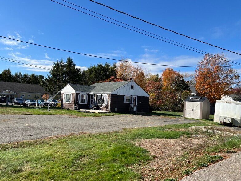 More Photos Of 141-147 State Rd, Kittery Freestanding For Sale