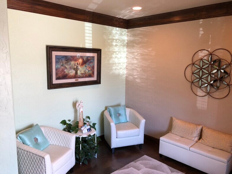 More Photos Of 8205 Mid Cities Blvd, North Richland Hills Office For Lease