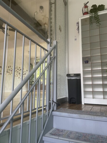 More Photos Of 243-247 Boerum St, Brooklyn Loft Creative Space For Lease