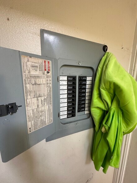 More Photos Of 9123 Orchard Ave, Los Angeles Multifamily For Sale