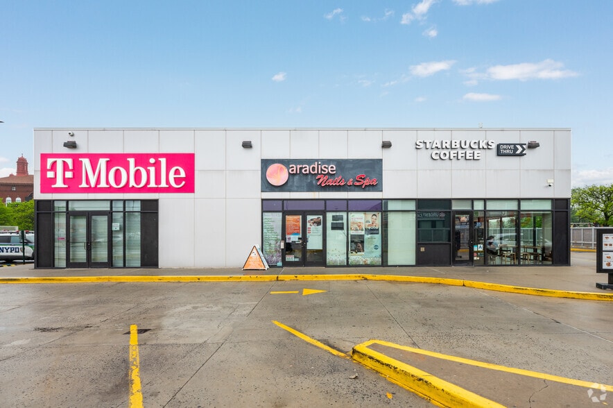 More Photos Of Hutchinson River Pky @ Wennerplace, Bronx Unknown For Lease