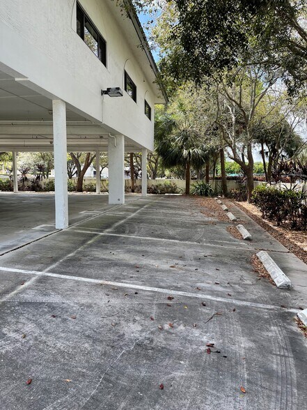 More Photos Of 2505 NW Boca Raton Blvd, Boca Raton Office For Sale