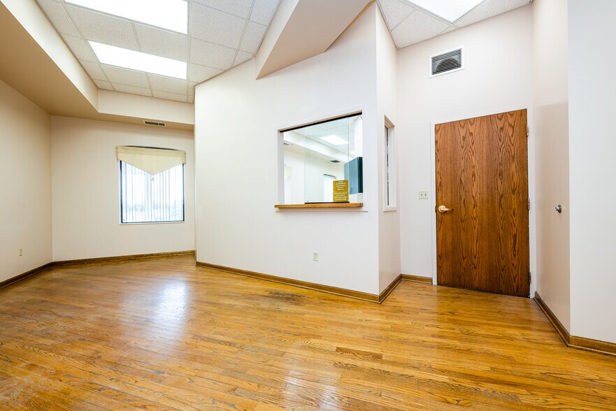 More Photos Of 3901 Stonegate Park, Saint Joseph Healthcare For Sale