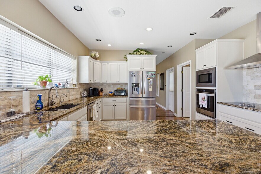 More Photos Of 40455 Interstate 10 W, Boerne Land For Sale