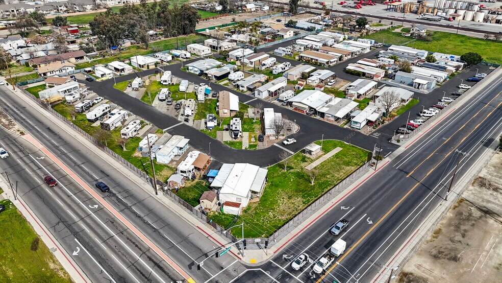 Primary Photo Of 10954 Hanford Armona Rd, Hanford Manufactured Housing Mobile Home Park For Sale