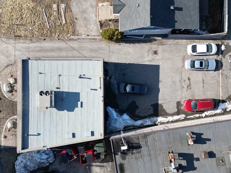 More Photos Of 69 Kempster Ave, Ottawa Office For Lease