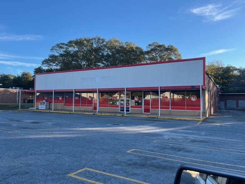 Primary Photo Of 527 S Greenwood St, Lagrange Freestanding For Lease