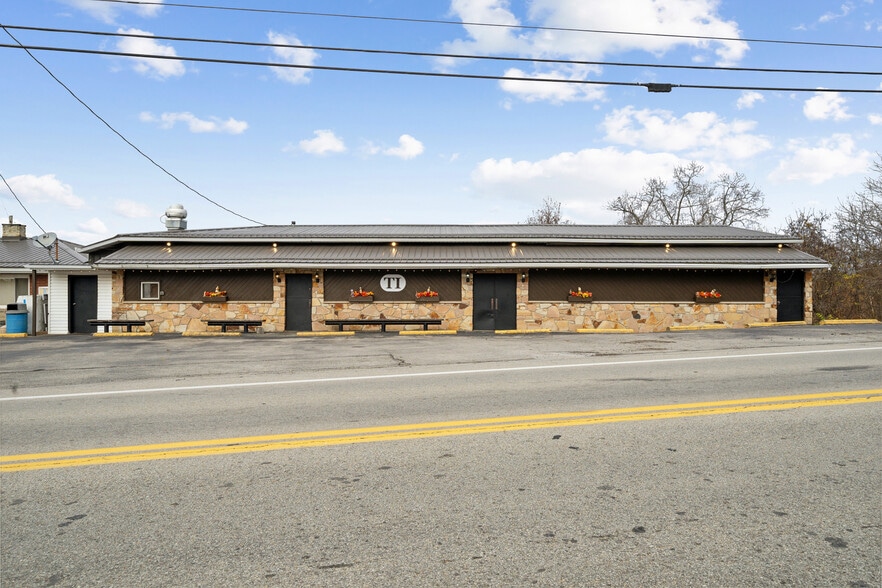 Primary Photo Of 1769 E National Pike, Scenery Hill Restaurant For Sale
