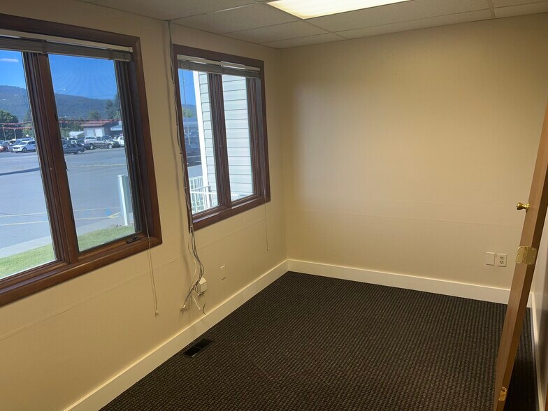 More Photos Of 601 E Seltice St, Post Falls Office For Lease