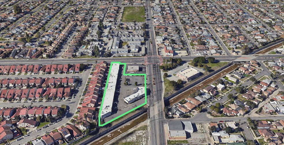 More Photos Of 700-738 W Compton Blvd, Compton Freestanding For Sale