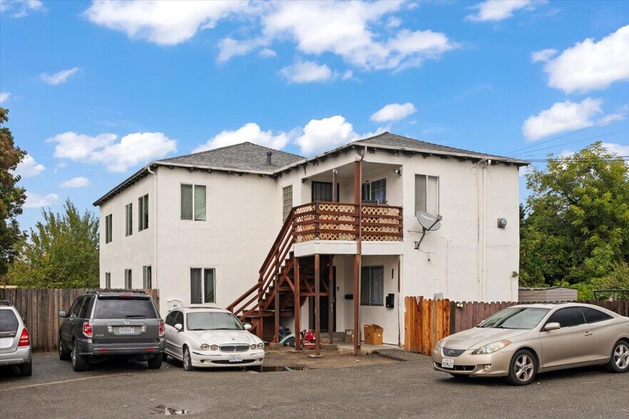 More Photos Of 688 Grove Way, Hayward Apartments For Sale