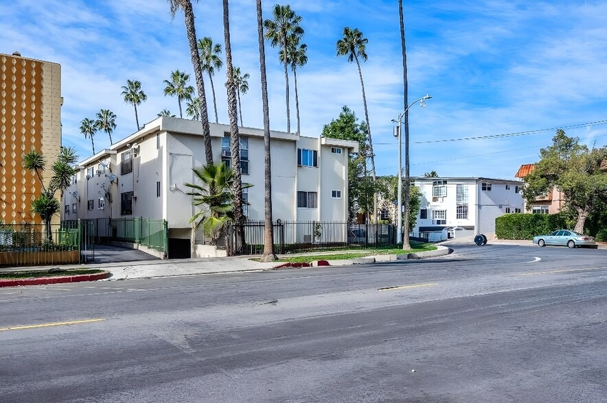 More Photos Of 4956 Romaine St, Los Angeles Apartments For Sale