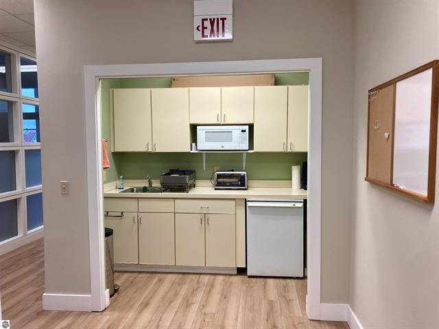 More Photos Of 148 E Front St, Traverse City Storefront Retail Office For Lease