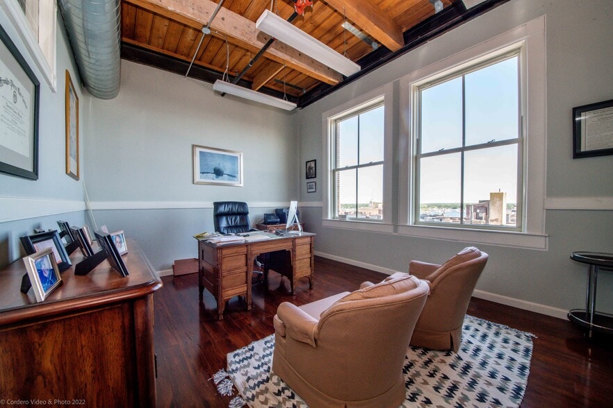 More Photos Of 555 Pleasant St, New Bedford Office For Sale