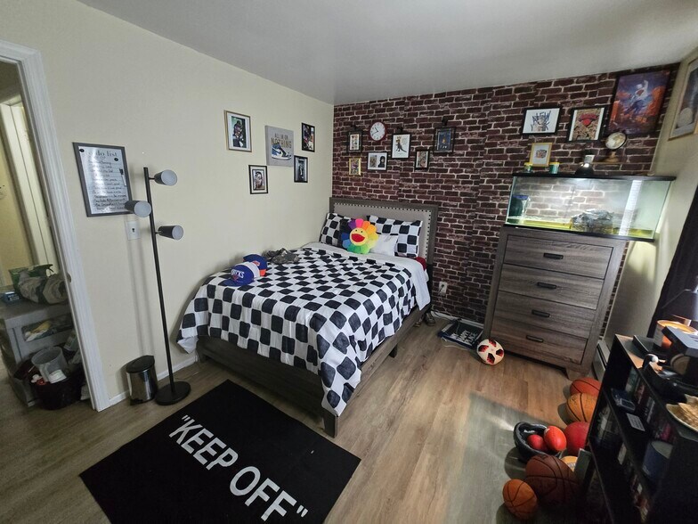 More Photos Of 288 W Clinton St, Dover Apartments For Sale