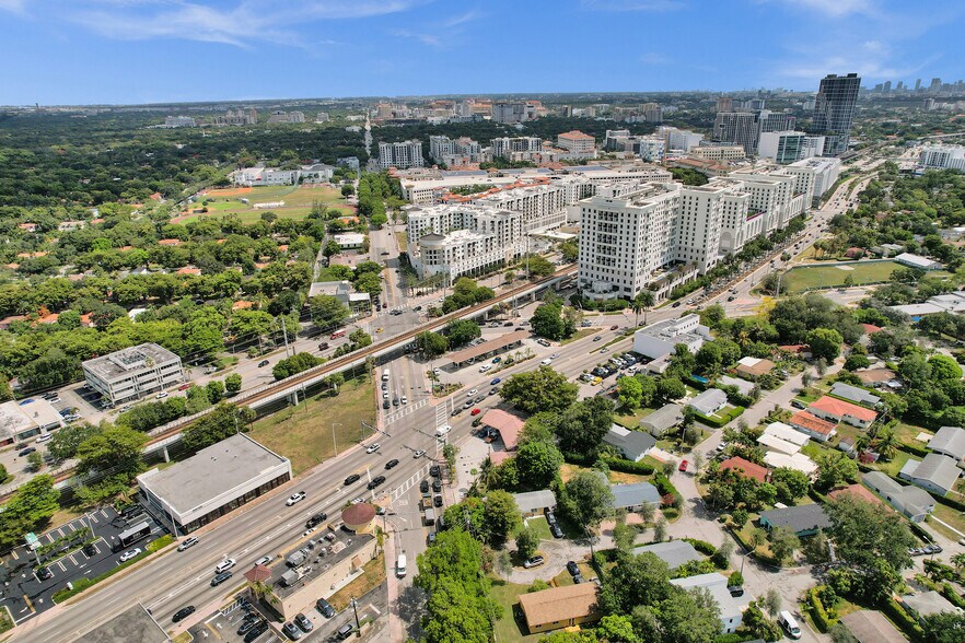 More Photos Of 301 Altara Ave, Coral Gables Apartments For Sale