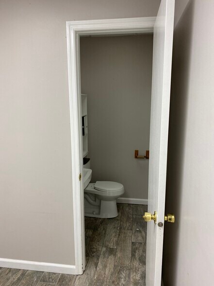 More Photos Of 2208-2412 State Route 52, Pine Bush Freestanding For Lease