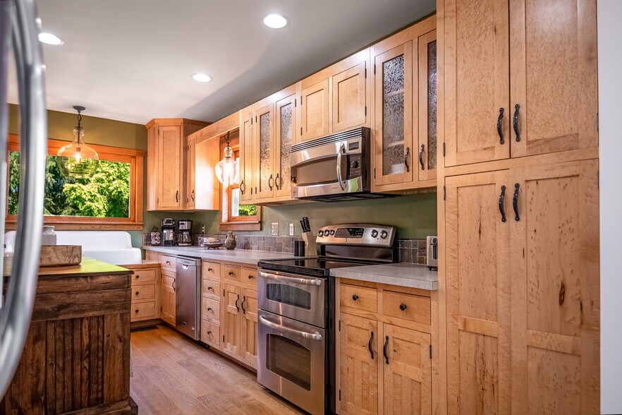 More Photos Of 141 Black Rd, Volant Lodge Meeting Hall For Sale