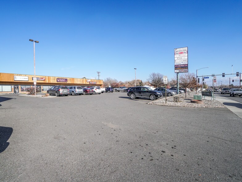 More Photos Of 2648 Patterson Rd, Grand Junction General Retail For Sale