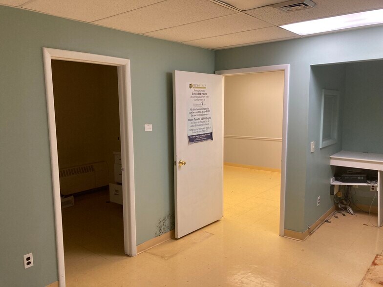 More Photos Of 810 Abbott Blvd, Fort Lee Medical For Sale