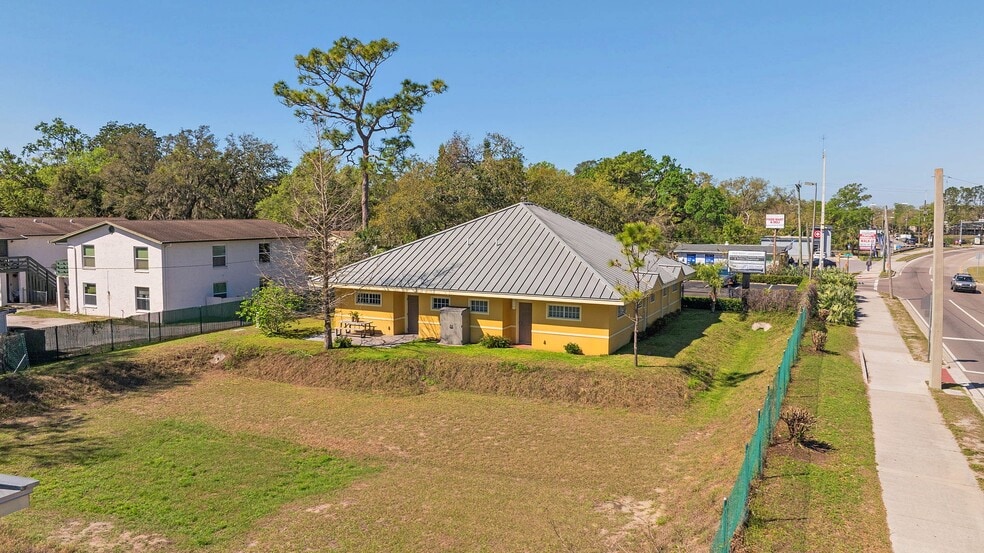 More Photos Of 14517-14519 N 18th St, Tampa Office Residential For Sale