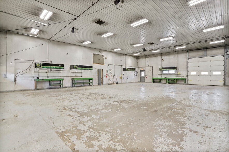 More Photos Of 12258 Buchanan Trl W, Mercersburg Flex For Lease