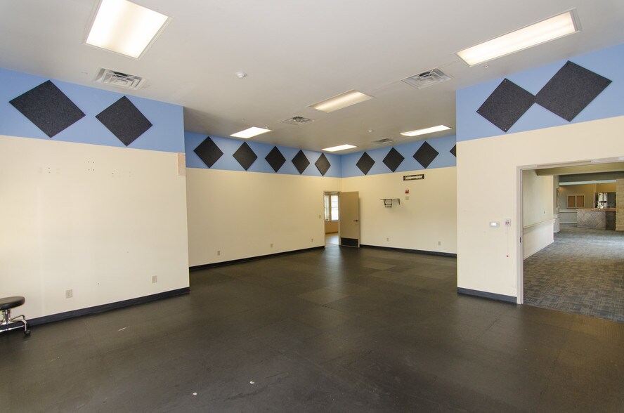 More Photos Of 400 Old Highway 290, Dripping Springs Healthcare For Sale