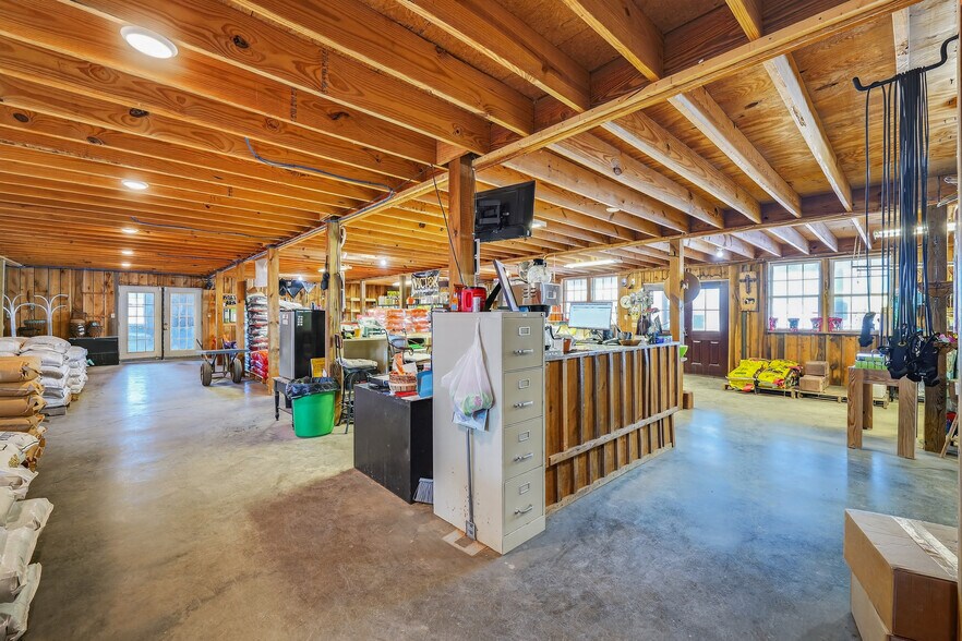 More Photos Of 2668 Huntsville Hwy, Fayetteville General Retail For Sale