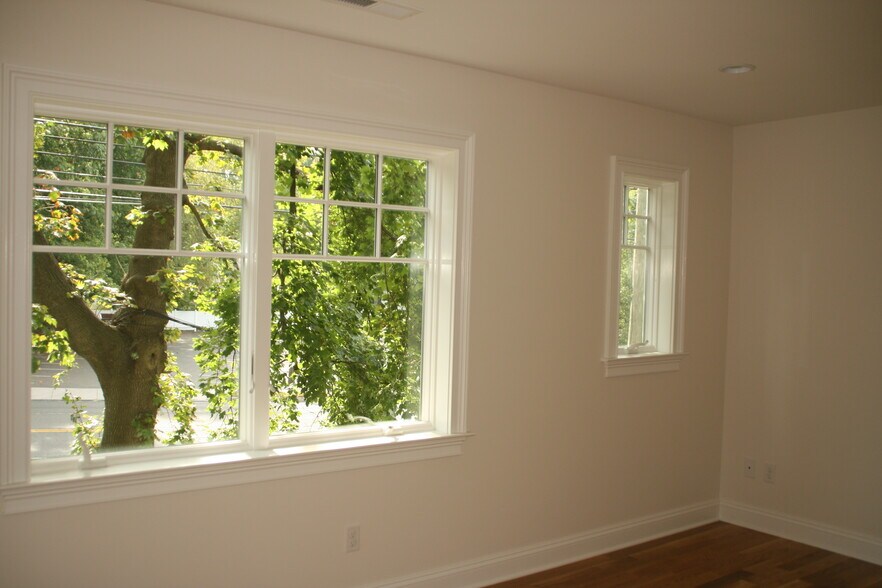 More Photos Of 1385 E Putnam Ave, Old Greenwich Office Residential For Sale