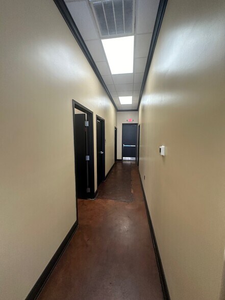 More Photos Of 70493 Highway 21, Covington Storefront Retail Office For Lease
