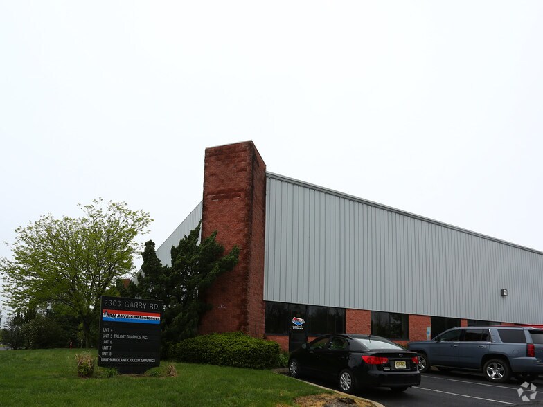 More Photos Of 2303 Garry Rd, Cinnaminson Warehouse For Lease