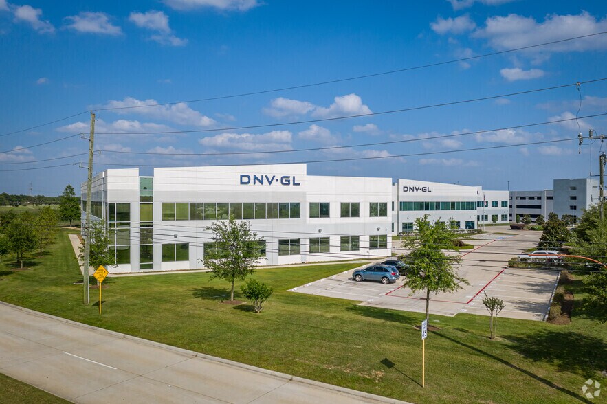 More Photos Of 1400 Ravello Rd, Katy Office For Sale