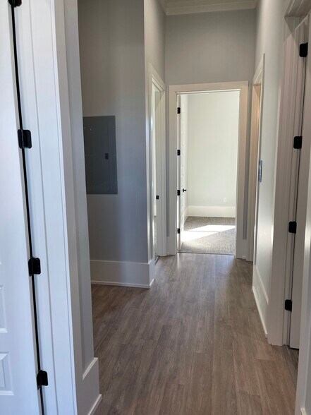 More Photos Of W 4021 W. E. Heck Ct., Bldg E, Baton Rouge Office For Lease