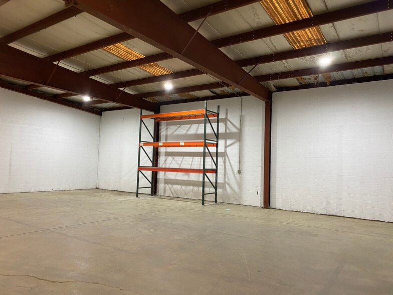 More Photos Of 205 Brick Kiln Rd, Winchester Warehouse For Sale