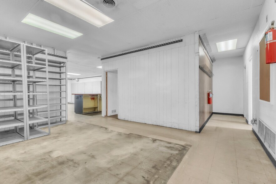 More Photos Of 145 E Texas Ave, Waskom Auto Repair For Sale