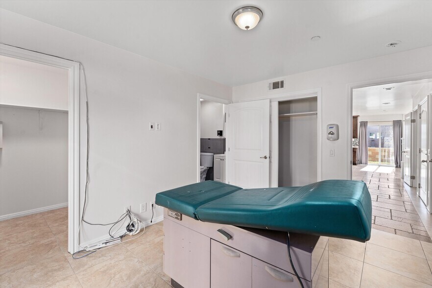 More Photos Of 7761 Garfield Ave, Huntington Beach Apartments For Sale