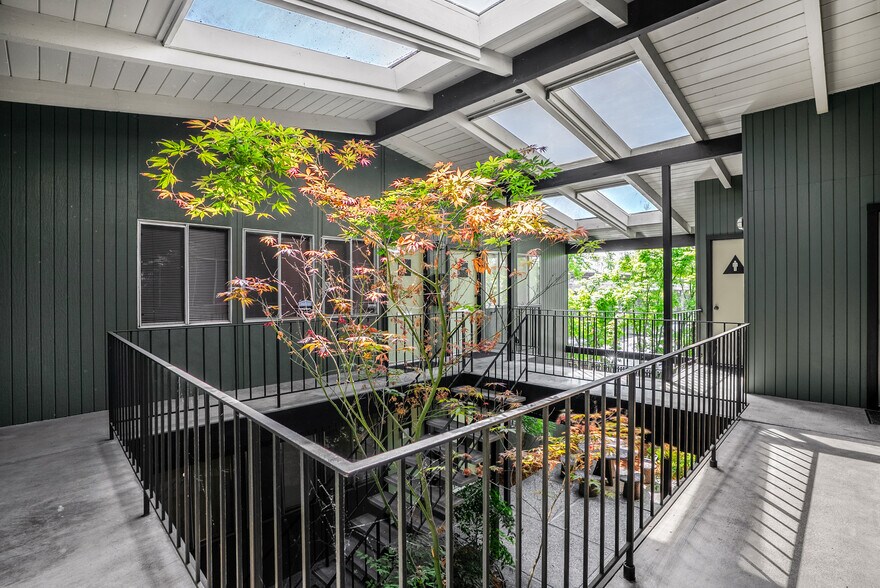 More Photos Of 3000 Cleveland Ave, Santa Rosa Office For Sale