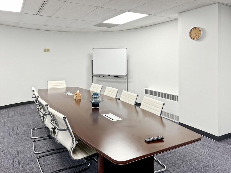 More Photos Of 2000 Cliff Mine Rd, Pittsburgh Coworking Space