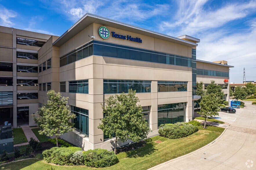 More Photos Of 3661 N Plano Rd, Richardson Medical For Lease