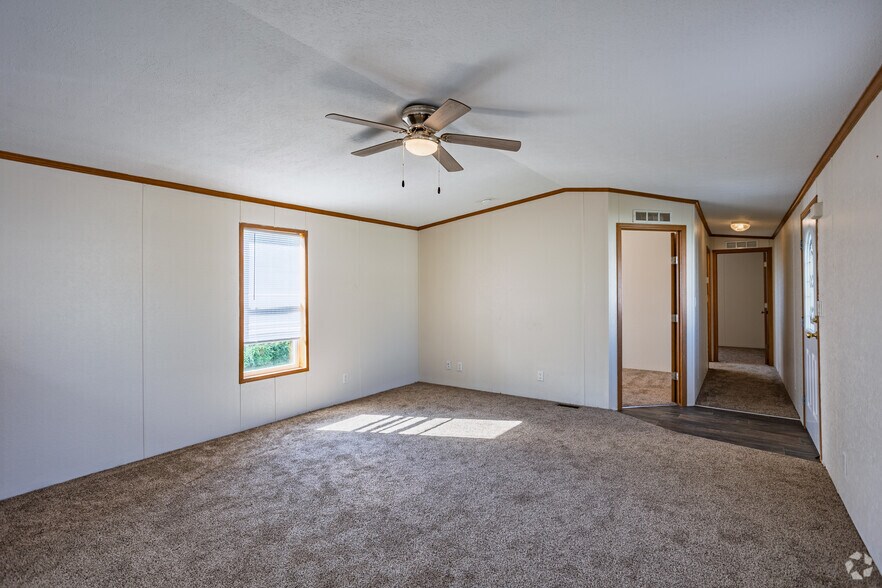 More Photos Of 2600 University Ave, Williston Manufactured Housing Mobile Home Park For Sale