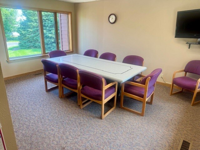 More Photos Of 1200 Heritage Dr, New Richmond Office For Sale