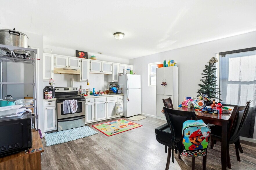 More Photos Of 8703 Highway 19 E, Roan Mountain Apartments For Sale