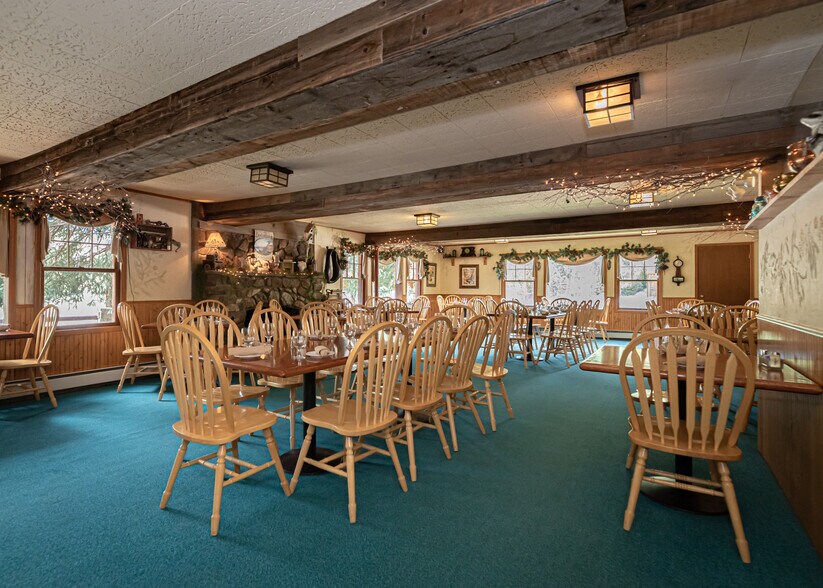More Photos Of 600 Marina Dr, Grand Lake Restaurant For Sale