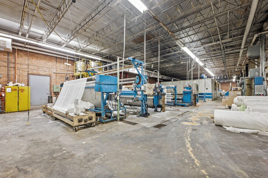 More Photos Of 1000 E Butler Ave, Liberty Manufacturing For Sale